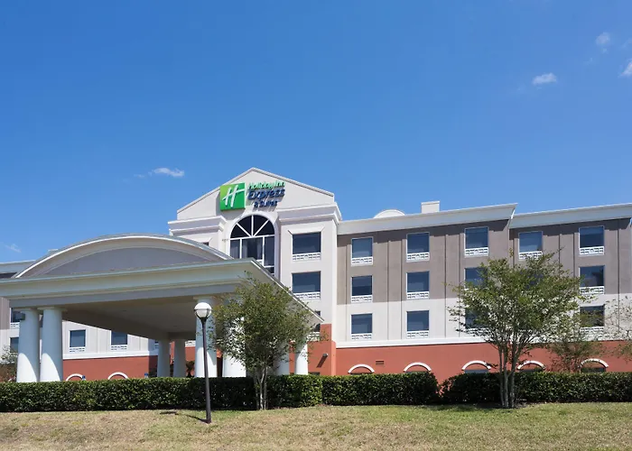 Holiday Inn Express Hotel & Suites Tampa-Fairgrounds-Casino By Ihg